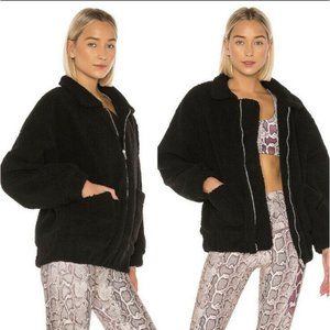 New Onzie Women's Black Teddy Fleece Colla…